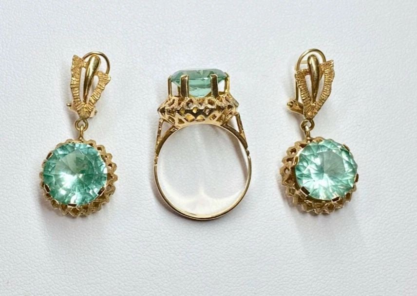 WOMEN'S 14K YELLOW GOLD EARRINGS/ RING SET WITH BLUISH - GREEN SYNTHETIC SPINEL (1 of 1)