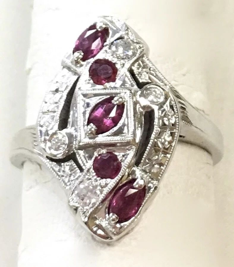 18K WHITE GOLD RING, 0.15CTS DIAMONDS, 0.25CTS RUBIES ( SIZE: 7.5 ) 4.8G (1 of 2)