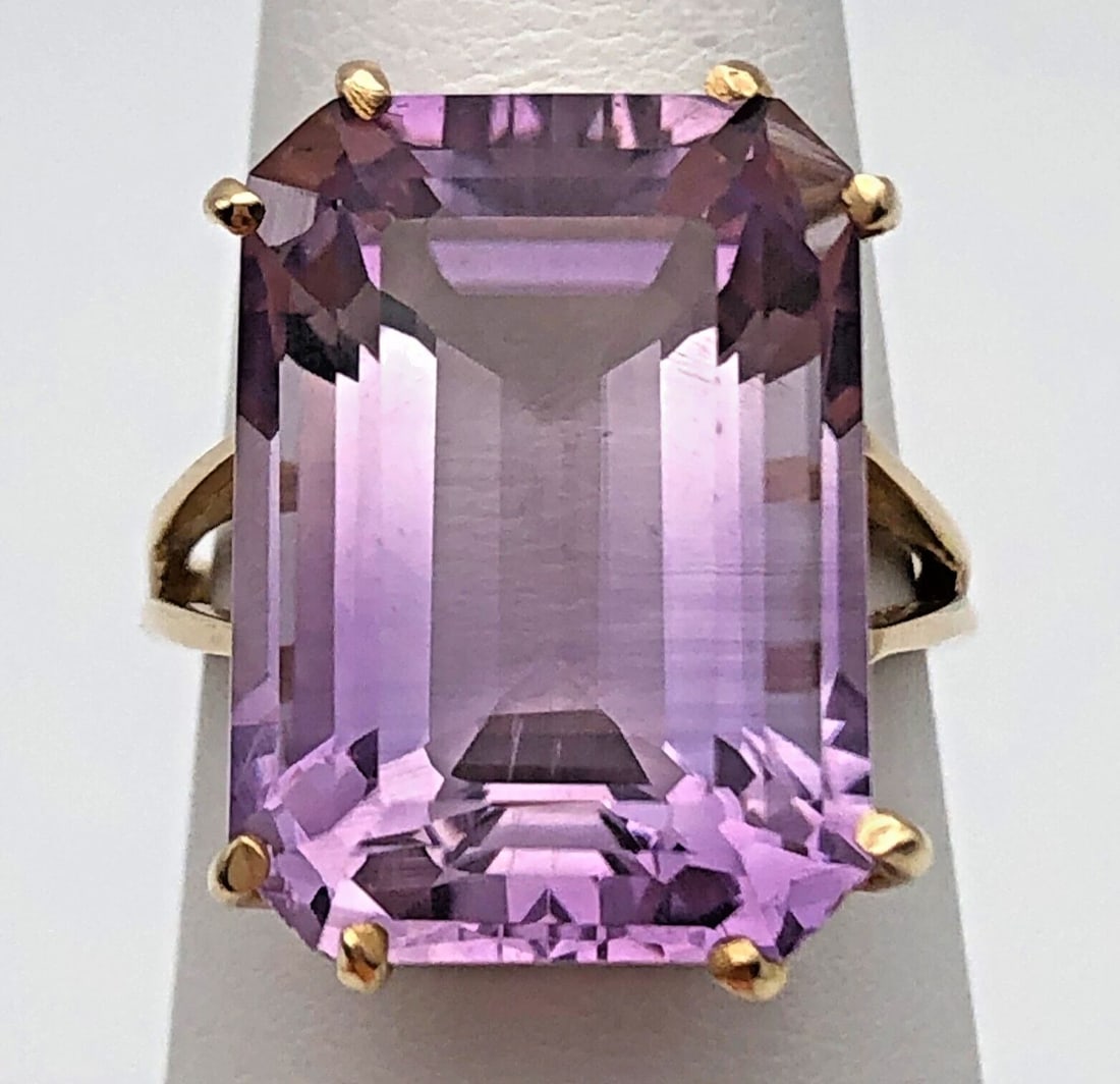 14K YELLOW GOLD RING WITH 15CT AMETHYST SIZE: 7 6.6G (1 of 1)