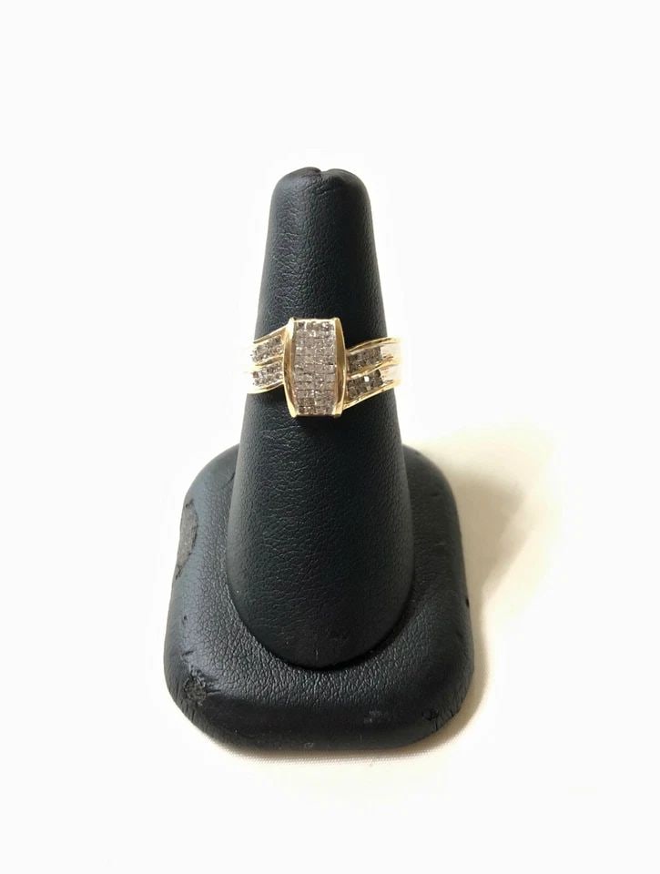 14K GOLD RING WITH 0.50CTW PRINCESS CUT NATURAL DIAMONDS (SIZE 6.25) 4.3 GRAM (1 of 1)