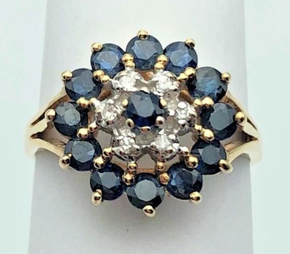 10K GOLD RING WITH 1.30CTW SAPPHIRES, 0.06CTW DIAMONDS (SIZE 8) 3.5 GRAM (1 of 1)