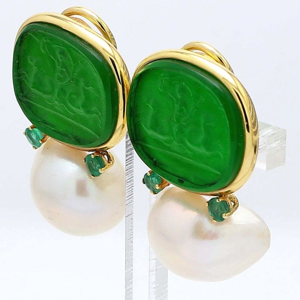 VINTAGE 14K YELLOW GOLD EMERALD PEARL AND JADE DROP EARRING 0.6 (1 of 1)