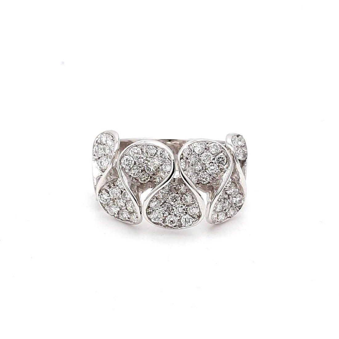 1.85 CARAT ROUND BRILLIANT G VS2 DIAMOND 18 KARAT WHITE GOLD BAND RING: 1.85 CARAT ROUND BRILLIANT G VS2 DIAMOND 18 KARAT WHITE GOLD BAND RING PRODUCT DESCRIPTION Title: 1.85 Carat Round Brilliant G VS2 Diamond 18 Karat White Gold Band Ring Style: Band Metal: 18 Karat Whi
