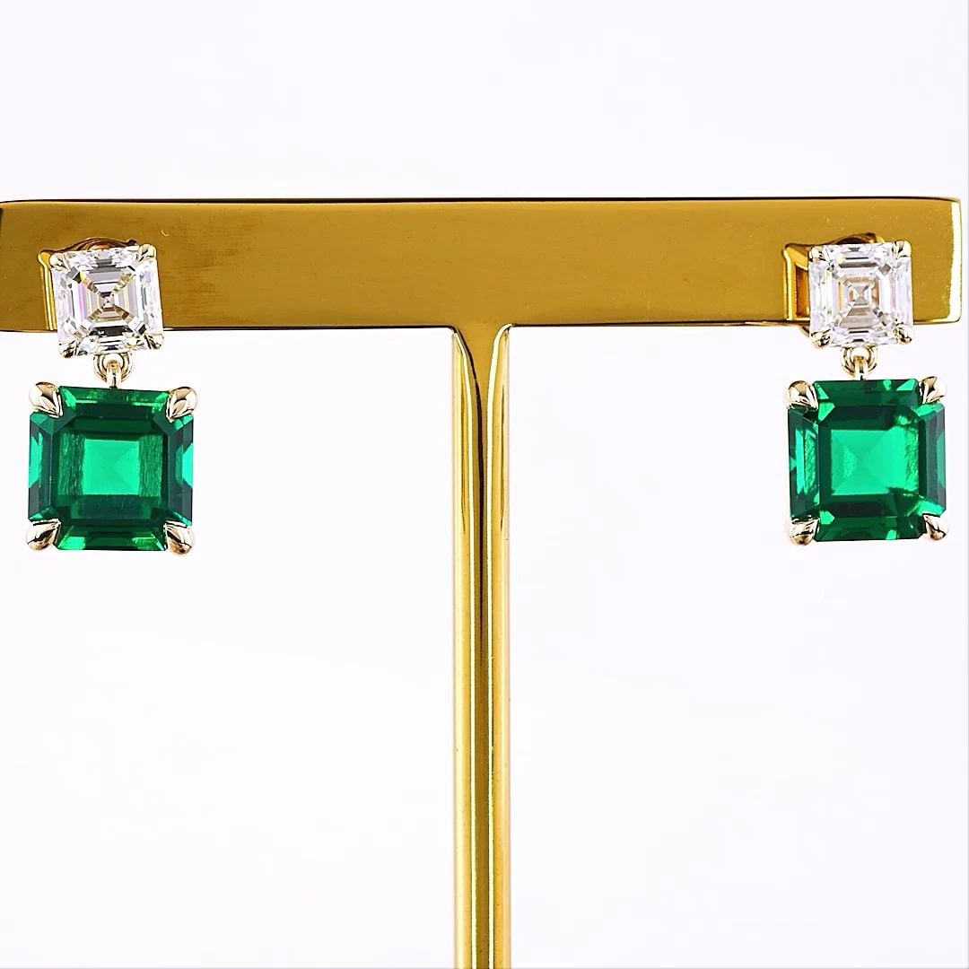 LAB-GROWN 5.43 CARAT ASSCHER GREEN EMERALD-VS1 DIAMOND 14K YG HANGING EARRINGS: LAB-GROWN 5.43 CARAT ASSCHER GREEN EMERALD-VS1 DIAMOND 14K YG HANGING EARRINGS Title: High-quality Brand-New Echo Friendly Elegant Lab-Grown 5.43 Carat Asscher Green Emerald-VS1 Diamond 14K Yellow Gol