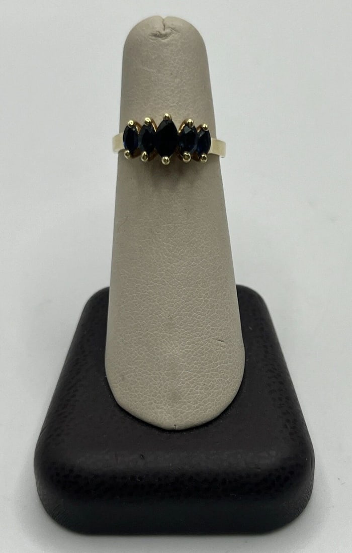 14KT YELLOW GOLD & SAPPHIRE RING SIZE 6 (1 of 2)