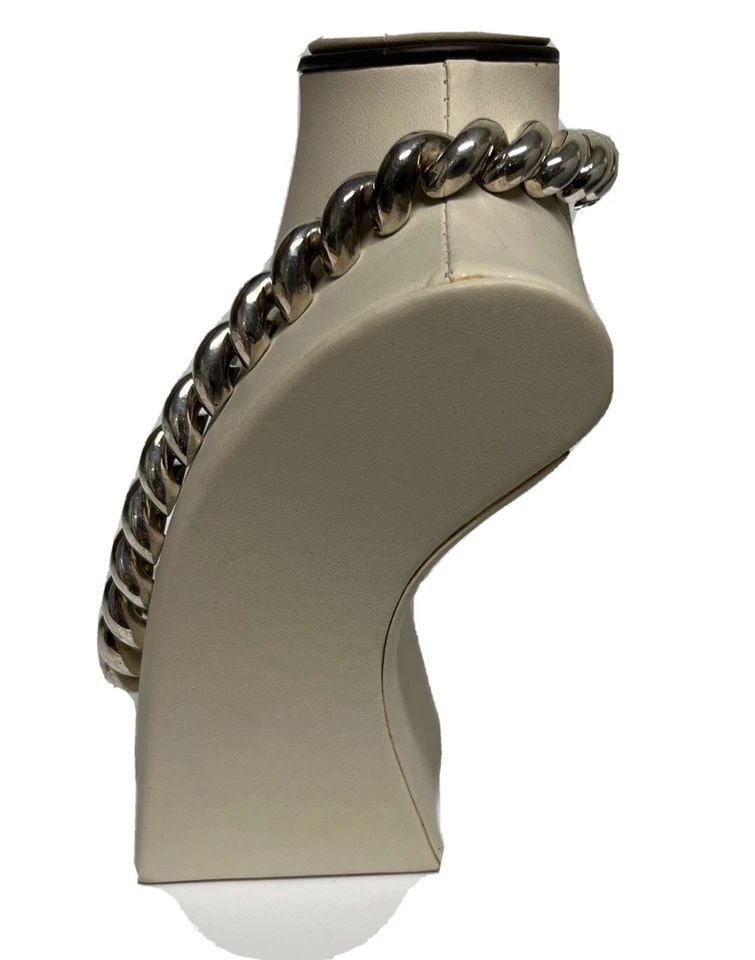 STERLING SILVER MACARONI 18" NECKLACE: STERLING SILVER MACARONI 18" NECKLACE STERLING SILVER MACARONI 18" NECKLACE Macaroni Link Chain Necklace18"Approximate weight is 99.1 g