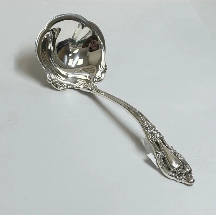 LUNT ELOQUENCE 925 STERLING SILVER FLORAL GRAVY LADLE 6.5" (1 of 1)