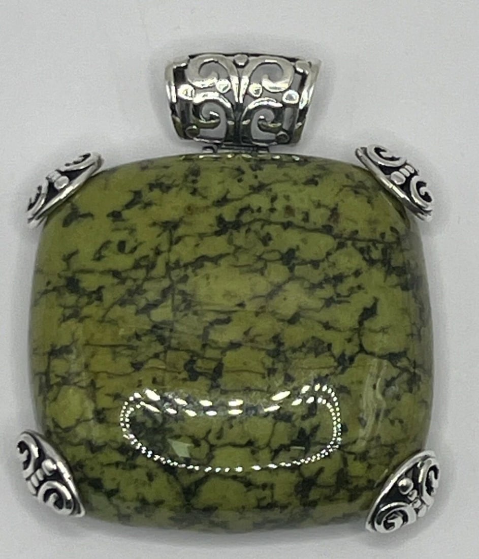 LARGE MIDWEST AMBER PENDANT 58.1 GRAMS (1 of 1)