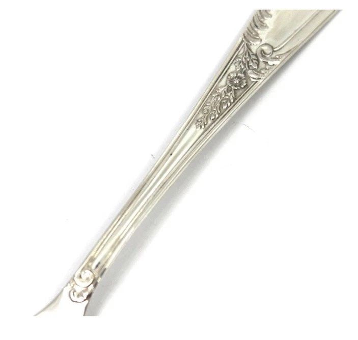 800 SILVER COCKTAIL / DESSERT FORK 5.5"IN: 800 SILVER COCKTAIL / DESSERT FORK 5.5"IN This product is an elegant 800 silver cocktail/dessert fork measuring 5.5 inches in length. Made from sterling silver with a pattern number 42, this fork is p