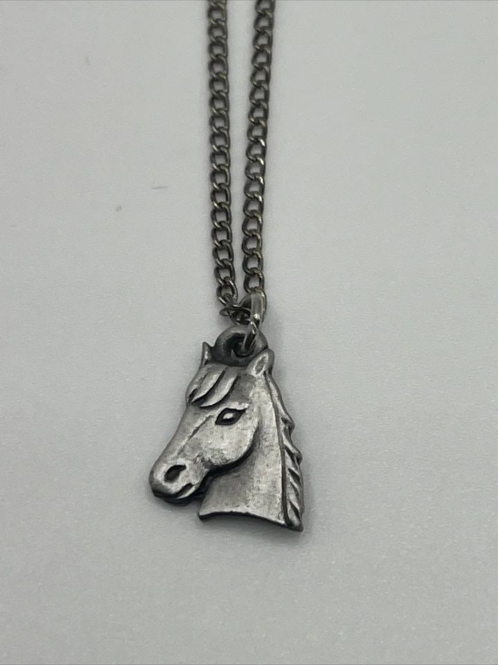 SHIRLEY PEWTER SHOPS NO 25 MISS DEE HORSE PILL BOX/BROOCH/NECKLACE/EARRINGS (1 of 1)