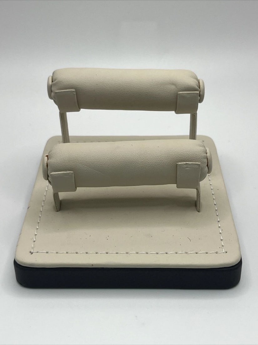 DOUBLE CUSHION RING DISPLAY UNIT: DOUBLE CUSHION RING DISPLAY UNIT DOUBLE CUSHION RING DISPLAY UNIT This Double Cushion Ring Display Unit is the perfect solution for showcasing your jewelry collection. Crafted with utmost precision,