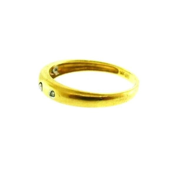 VINTAGE 14K YELLOW & WHITE GOLD & DIAMOND BAND RING: VINTAGE 14K YELLOW & WHITE GOLD & DIAMOND BAND RING Vintage 14k Yellow & White Gold & Diamond Band Ring This is a must for a collector. The weight is 2.6 grams. The width is 1/8 of an inch. The ring s
