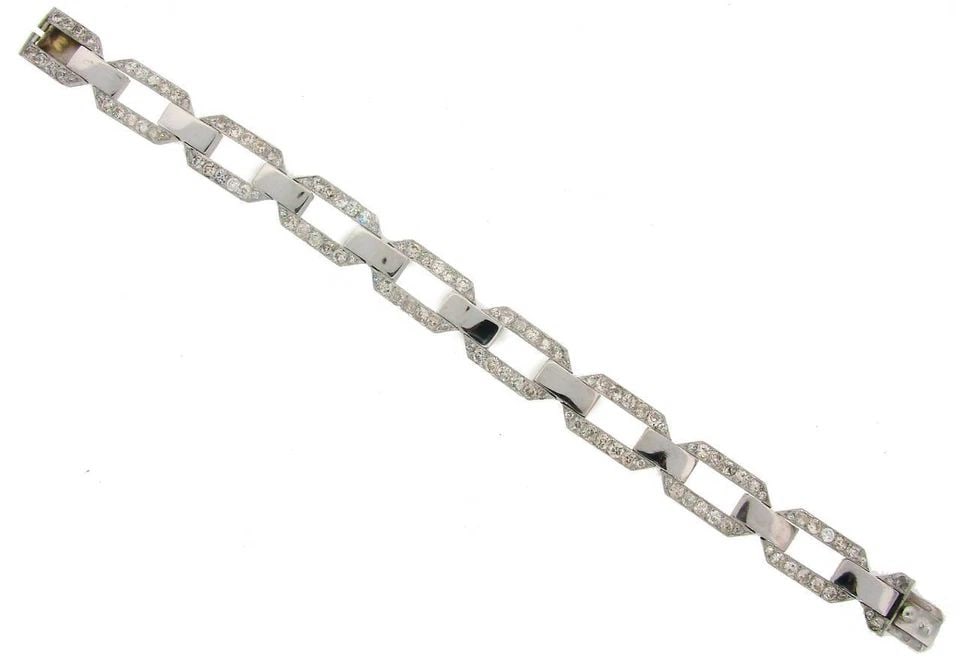 DIAMOND PLATINUM WHITE GOLD LINK BRACELET FRENCH 1920S ART DECO: DIAMOND PLATINUM WHITE GOLD LINK BRACELET FRENCH 1920S ART DECO 1920’s French Diamond Platinum & White Gold Bracelet Chic diamond link bracelet that is a great addition to your collection. Weight is