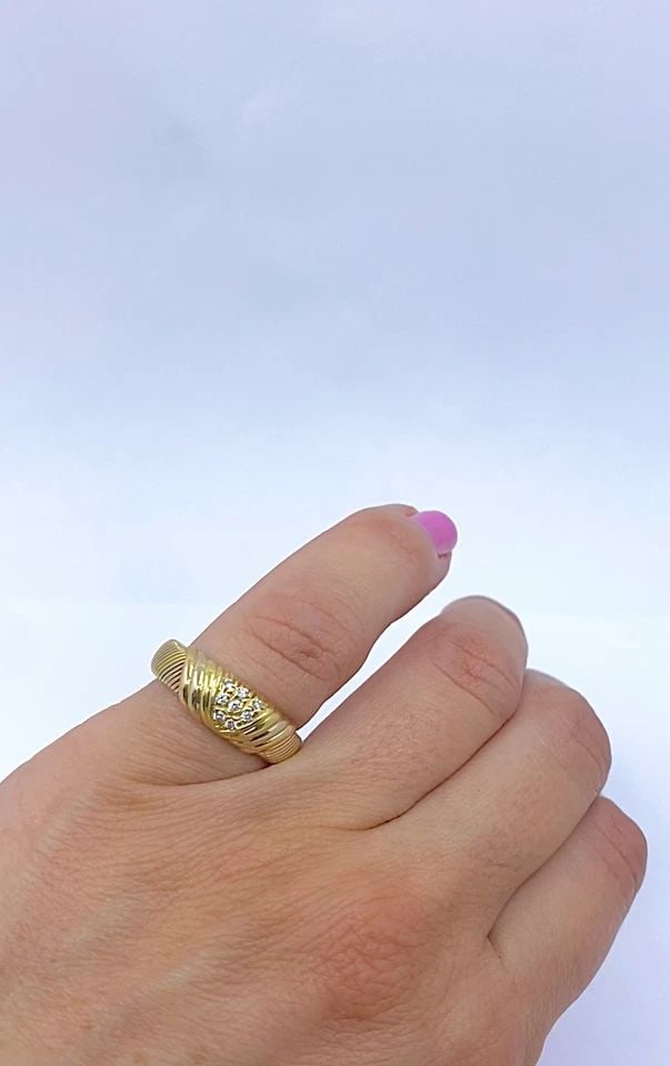 CARTIER 18K TRI-COLOR GOLD DIAMOND BAND RING: CARTIER 18K TRI-COLOR GOLD DIAMOND BAND RING DESIGNER Cartier CIRCA 1990s MATERIALS 18k Gold GEMSTONE Diamonds WEIGHT 6.4 Grams MEASUREMENTS 1/4” RING SIZE 5 (50) - not resizable HALLMARKS Carti