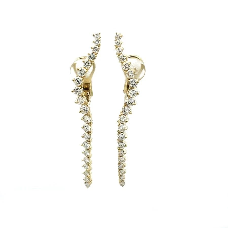 TIFFANY & CO. ENCHANT DIAMOND PLATINUM FLORAL PENDANT & CHAIN NECKLACE: TIFFANY & CO. ENCHANT DIAMOND PLATINUM FLORAL PENDANT & CHAIN NECKLACE Tiffany & Co. Enchant Diamond Platinum Floral Pendant & Chain Necklace Description Elegant and authentic by Tiffany & Co. from th