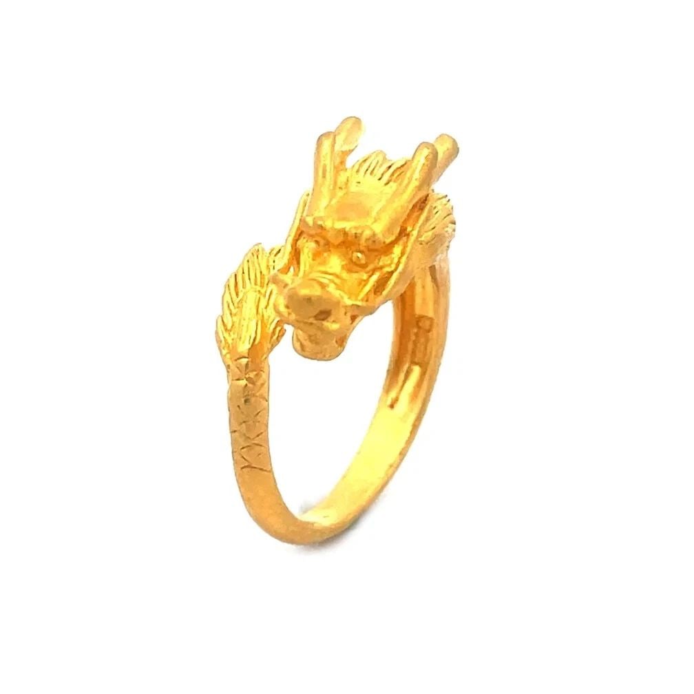 DIAMOND GOLD WIDE BAND RING 18K YELLOW 9 ROWS BLACK CHAMPAGNE COLOR: DIAMOND GOLD WIDE BAND RING 18K YELLOW 9 ROWS BLACK CHAMPAGNE COLOR Elevate your jewelry collection with this stunning piece of fine jewelry featuring a beautiful combination of yellow gold, white, bl