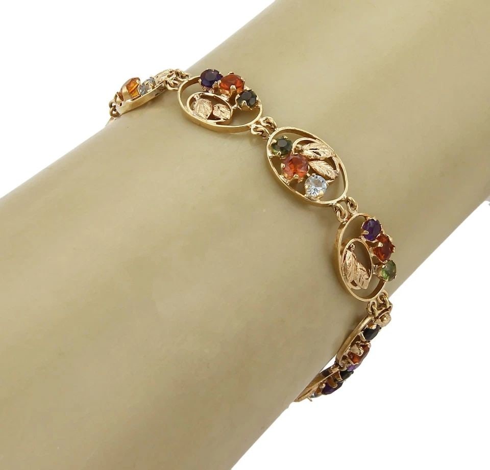 DESIGNER GIOVA DIAMONDS 18K BLACK GOLD LILLY FLOWER LONG FLEX WIRE RING: DESIGNER GIOVA DIAMONDS 18K BLACK GOLD LILLY FLOWER LONG FLEX WIRE RING Contemporary Diamonds 18k Black Gold Lilly Flower Long Flex Wire Ring Description This is a gorgeous eye catching chic long wrap