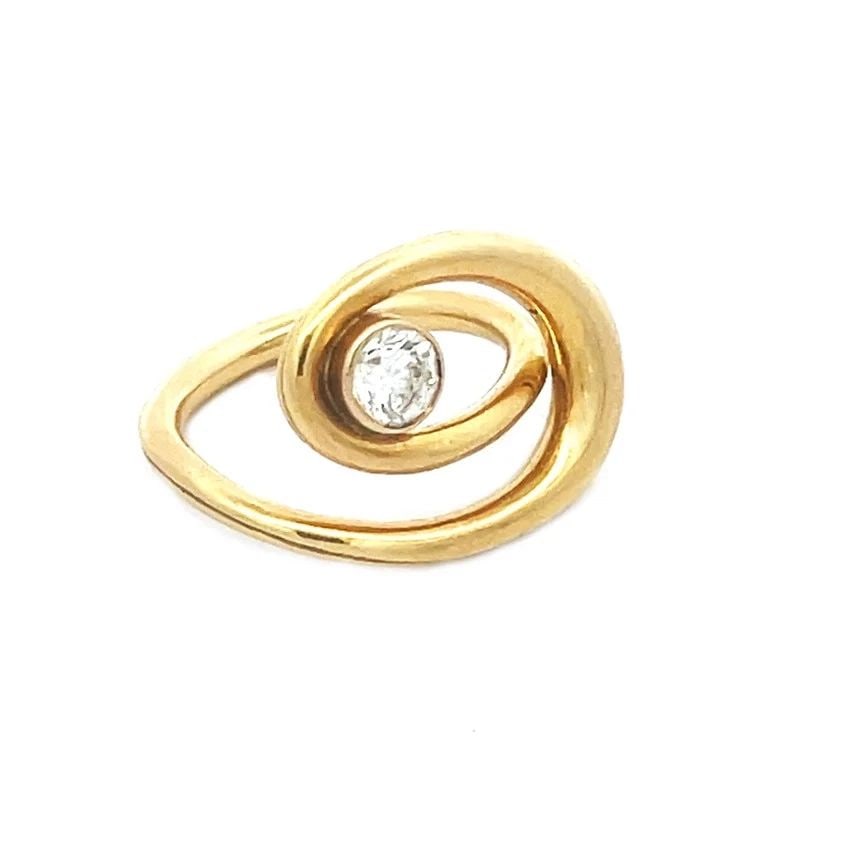 ART DECO DIAMOND GOLD BRACELET 14K WHITE FILIGREE ANTIQUE GEMSTONE: ART DECO DIAMOND GOLD BRACELET 14K WHITE FILIGREE ANTIQUE GEMSTONE This Art Deco Diamond Gold Bracelet is a stunning piece of antique jewelry from the era of 1915-1935. Crafted with 14k white gold and