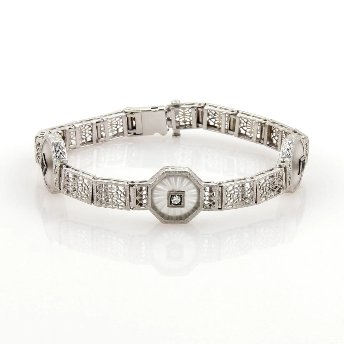 JUDITH RIPKA DIAMOND 925 SILVER 18K GOLD ETRUSCAN WIDE FANCY CUFF BRACELET: JUDITH RIPKA DIAMOND 925 SILVER 18K GOLD ETRUSCAN WIDE FANCY CUFF BRACELET Judith Ripka Diamond 925 Silver 18k Gold Etruscan Wide Cuff Bracelet Description This is a chic fashionable authentic cuff br