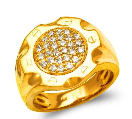 NEW 14K YELLOW GOLD MEN'S CLUSTER RING: NEW 14K YELLOW GOLD MEN'S CLUSTER RING MEN'S CLUSTER RING NEW 14K YELLOW GOLD SIZE Apx: 18mm Apx WEIGHT: 11.4g