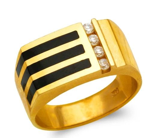 NEW 14K YELLOW GOLD MEN'S FULL CUT ONYX RING: NEW 14K YELLOW GOLD MEN'S FULL CUT ONYX RING MEN'S FULL CUT ONYX RING NEW 14K YELLOW GOLD SIZE Apx: 11mm Apx WEIGHT: 10.0g