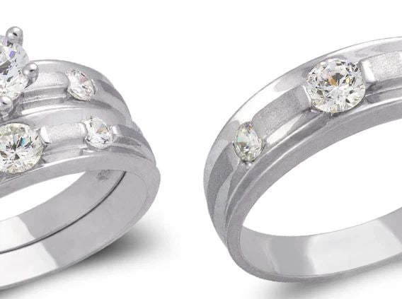 NEW 14K WHITE GOLD WHITE WEDDING TRIO RING SET: NEW 14K WHITE GOLD WHITE WEDDING TRIO RING SET WHITE WEDDING TRIO RING SET NEW 14K WHITE GOLD Apx. WIDTH: 6mm Apx. WEIGHT: 9.7g