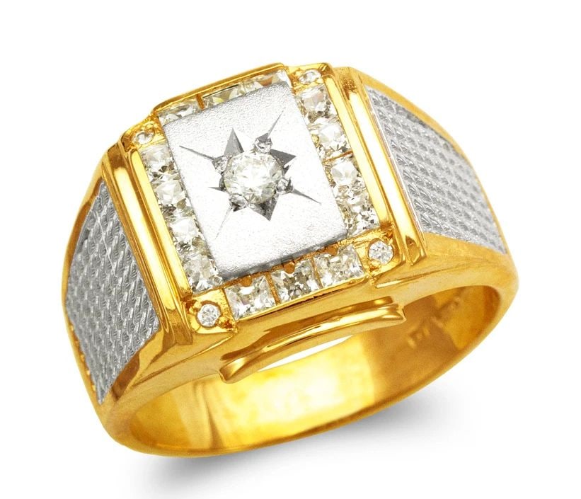 NEW 14K TWO TONE GOLD MEN'S FANCY RING: NEW 14K TWO TONE GOLD MEN'S FANCY RING MEN'S FANCY RING NEW 14K TWO TONE GOLD Apx. WIDTH: 14mm Apx. WEIGHT: 9.6g