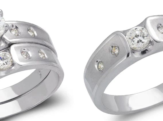 NEW 14K WHITE GOLD WHITE WEDDING TRIO RING SET: NEW 14K WHITE GOLD WHITE WEDDING TRIO RING SET WHITE WEDDING TRIO RING SET NEW 14K WHITE GOLD Apx. WIDTH: 6mm Apx. WEIGHT: 9.2g
