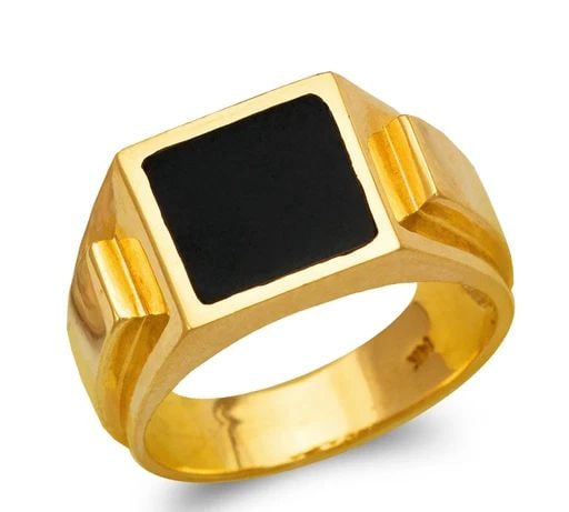 NEW 14K YELLOW GOLD MEN'S FULL CUT ONYX RING: NEW 14K YELLOW GOLD MEN'S FULL CUT ONYX RING MEN'S FULL CUT ONYX RING NEW 14K YELLOW GOLD SIZE Apx: 11mm Apx WEIGHT: 8.4g
