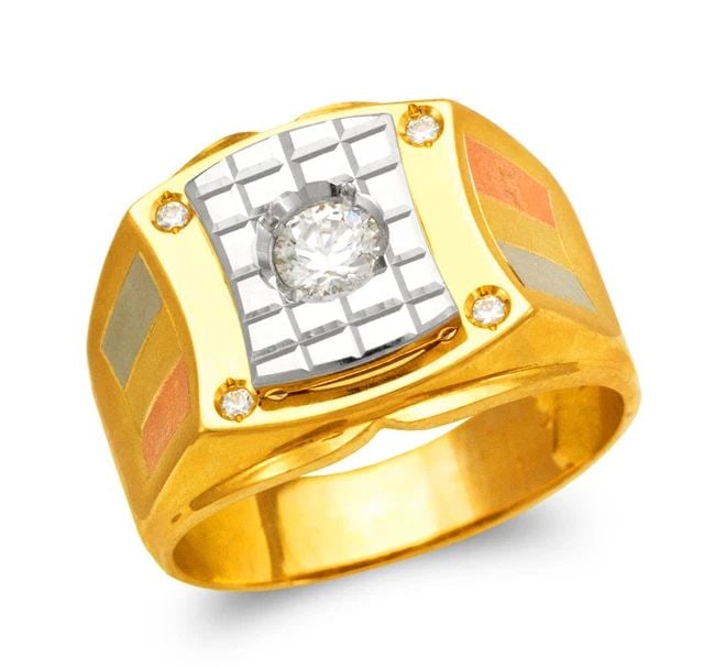 NEW 14K TRICOLOR GOLD MEN'S FANCY RING: NEW 14K TRICOLOR GOLD MEN'S FANCY RING MEN'S FANCY RING NEW 14K TRICOLOR GOLD SIZE Apx: 15mm Apx. WEIGHT: 7.6g