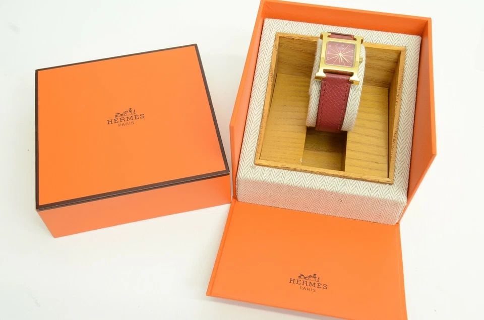 AUTHENTIC HERMES RED LEATHER GOLD PLATED H LOGO 21MM WATCH SUNBURST HH1.201: AUTHENTIC HERMES RED LEATHER GOLD PLATED H LOGO 21MM WATCH SUNBURST HH1.201 Authentic Hermes Red Leather Gold Plated H Logo 21mm Watch Sunburst HH1.201 AUTHENTIC HERMES RED LEATHER GOLD PLATED H LOGO 
