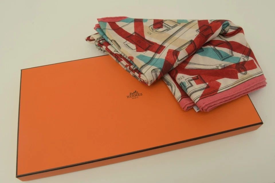 AUTHENTIC HERMES CASHMERE SHAWL MANUFACTURE DE BOUCLERIES PINK PAGNI 140CM SCARF (1 of 2)