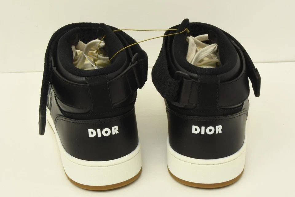 AUTHENTIC DIOR HIGH TOP MONOGRAM SHOES SIGNATURE LOGO SNEAKERS BLACK WHITE 44: AUTHENTIC DIOR HIGH TOP MONOGRAM SHOES SIGNATURE LOGO SNEAKERS BLACK WHITE 44 Authentic Dior High Top Monogram Shoes Signature Logo Sneakers Black White 44 Authentic Dior High Top Monogram Shoes Signa