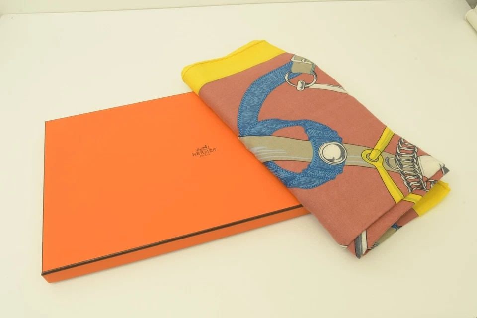 AUTHENTIC HERMES EPERON D'OR YELLOW PINK D'ORIGNY EQUESTRIAN SHAWL 140CM SCARF: AUTHENTIC HERMES EPERON D'OR YELLOW PINK D'ORIGNY EQUESTRIAN SHAWL 140CM SCARF Authentic Hermes Eperon d'Or Yellow Pink d'Origny Equestrian Shawl 140cm Scarf Authentic Hermes Eperon d'Or Yellow Pink d