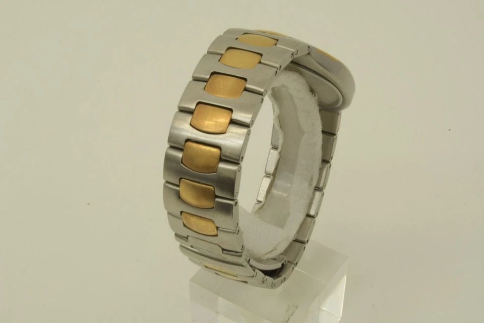 AUTHENTIC OMEGA SEAMASTER VINTAGE 30MM WATCH STAINLESS STEEL DATE GOLD CROSS: AUTHENTIC OMEGA SEAMASTER VINTAGE 30MM WATCH STAINLESS STEEL DATE GOLD CROSS Womens, Ladies, Unisex Wristwatch Length: 16.5 cm Case: 30mm x 34mm Lug: 19mm Omega Seamaster Silver, Gold Serial: 53315224