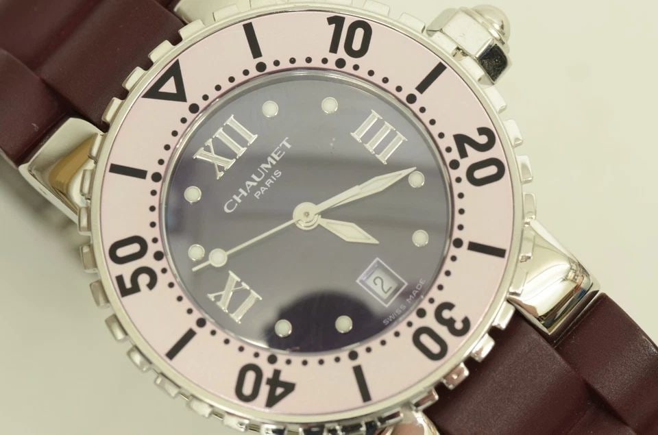 AUTHENTIC CHAUMET WATCH 32MM SS CLIP ROMAN NUMERAL QUARTZ MAROON PLUM WRISTWATCH: AUTHENTIC CHAUMET WATCH 32MM SS CLIP ROMAN NUMERAL QUARTZ MAROON PLUM WRISTWATCH Authentic Chaumet Watch 32mm SS Clip Roman Numeral Quartz Maroon Plum Wristwatch Authentic Chaumet Watch 32mm SS Clip R