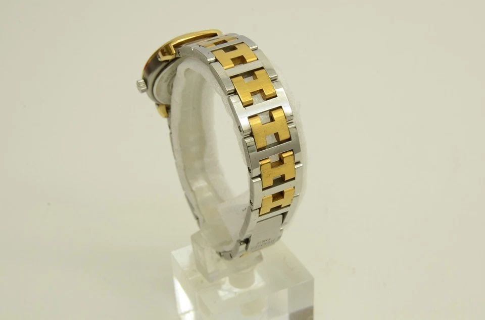 AUTHENTIC HERMES H LOGO BAND WATCH 23MM SS ROUND GP DATE STRIPE BEZEL CLIPPER: AUTHENTIC HERMES H LOGO BAND WATCH 23MM SS ROUND GP DATE STRIPE BEZEL CLIPPER Authentic Hermes H Logo Band Watch 23mm SS Round GP Date Stripe Bezel Clipper Authentic Hermes H Logo Band Watch 23mm SS R