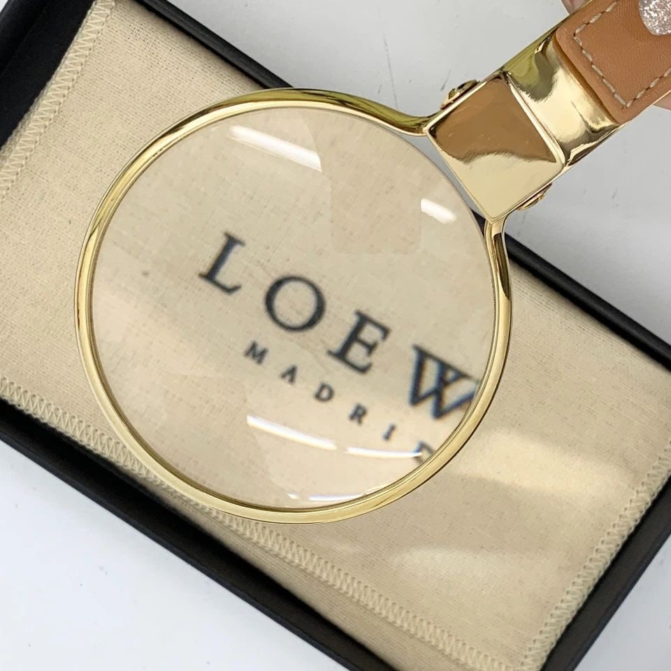 AUTHENTIC LOEWE LEATHER GOLD PLATED MAGNIFYING GLASS GP DESK COLLECTIBLE: AUTHENTIC LOEWE LEATHER GOLD PLATED MAGNIFYING GLASS GP DESK COLLECTIBLE AUTHENTIC LOEWE LEATHER GOLD PLATED MAGNIFYING GLASS GP DESK COLLECTIBLE