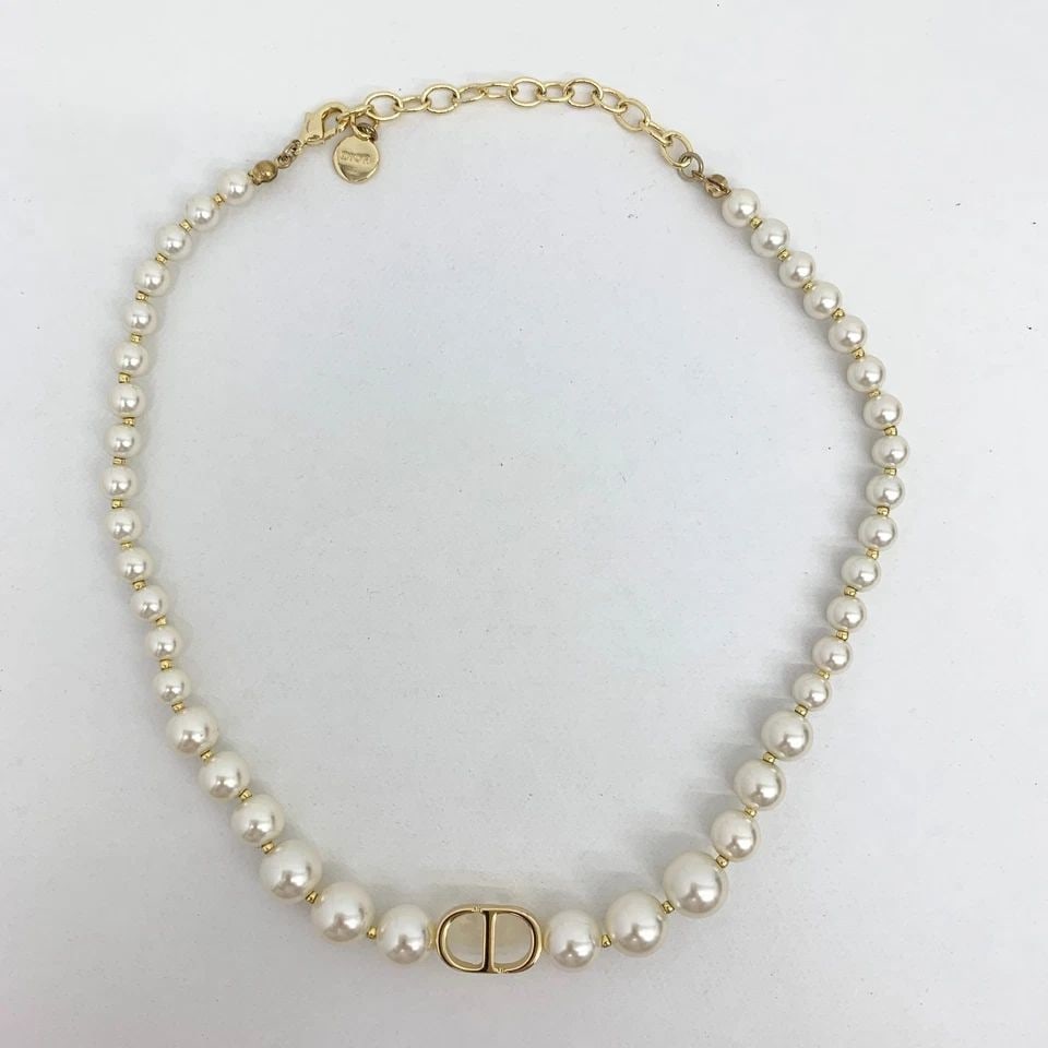 AUTHENTIC CHRISTIAN DIOR FAUX PEARL CD LOGO GP BEADED NECKLACE JEWELRY ACCESSORY: AUTHENTIC CHRISTIAN DIOR FAUX PEARL CD LOGO GP BEADED NECKLACE JEWELRY ACCESSORY AUTHENTIC CHRISTIAN DIOR FAUX PEARL CD LOGO GP BEADED NECKLACE JEWELRY ACCESSORY