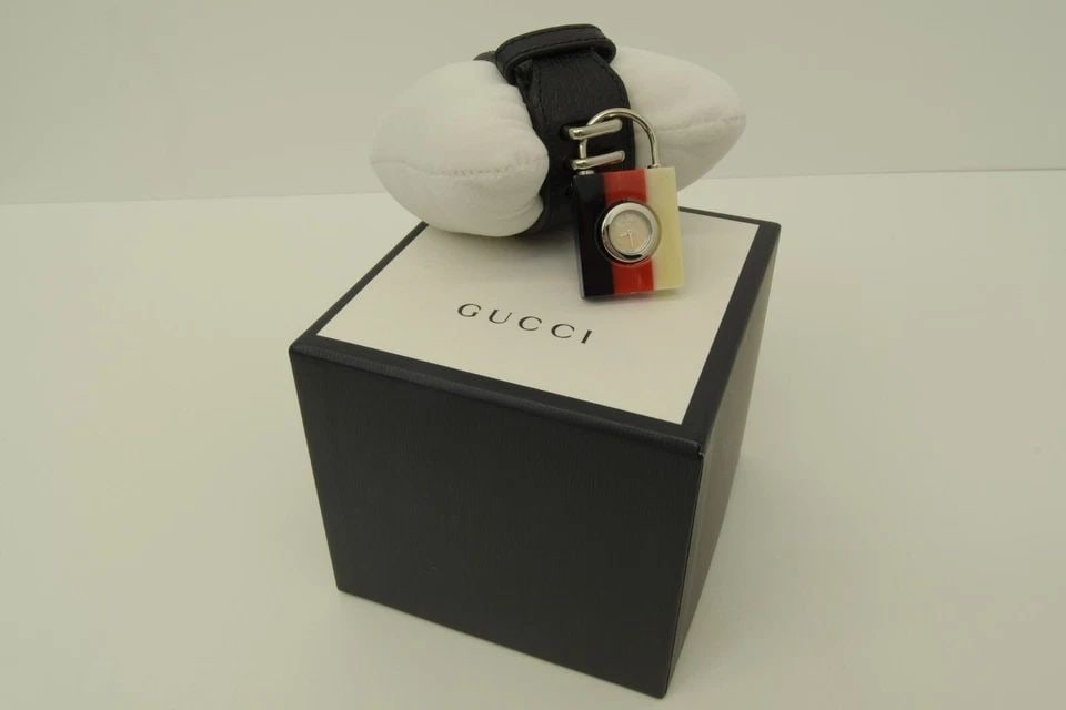 AUTHENTIC GUCCI LEATHER CUFF BRACELET 30MM X 35MM SYLVIE STRIPE WATCH LOCK GOLD (1 of 2)