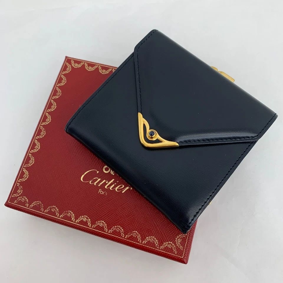 AUTHENTIC CARTIER SAPPHIRE WALLET LEATHER SIGNATURE STONE GP NAVY COIN CASE: AUTHENTIC CARTIER SAPPHIRE WALLET LEATHER SIGNATURE STONE GP NAVY COIN CASE AUTHENTIC CARTIER SAPPHIRE WALLET LEATHER SIGNATURE STONE GP NAVY COIN CASE Signature Blue Sapphire Stone Clip Closure Width