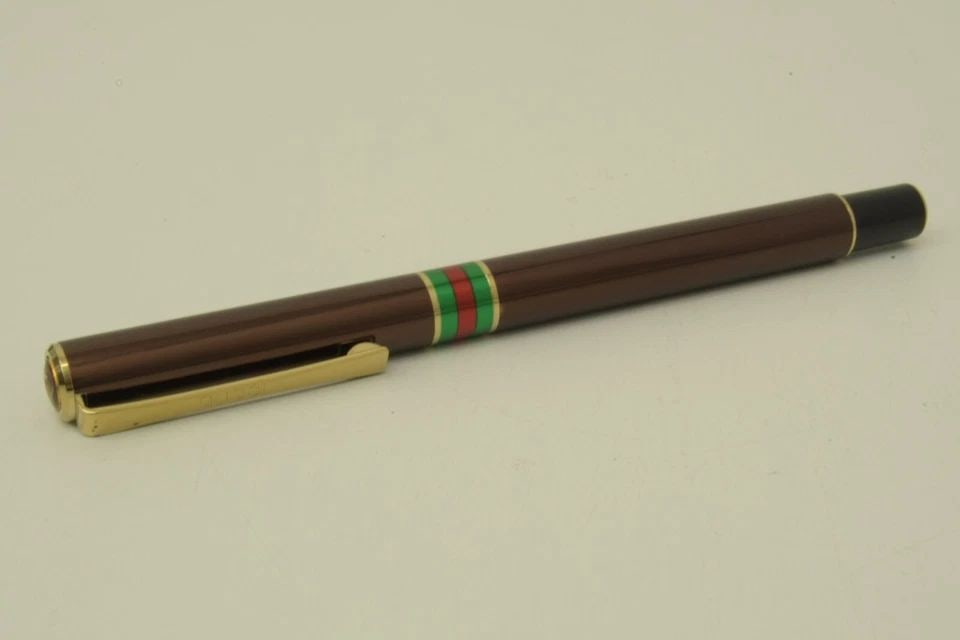 AUTHENTIC GUCCI ANNIVERSARY GG LOGO FOUNTAIN PEN WEB STRIPE DESK COLLECTIBLE (1 of 2)