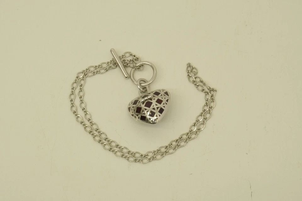 AUTHENTIC CHRISTIAN DIOR NECKLACE SP RED HEART LOCKET CASE JEWELRY ACCESSORY (1 of 2)