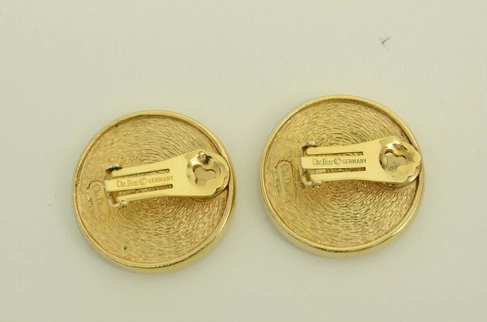 AUTHENTIC CHRISTIAN DIOR CLIP ON EARRINGS INSIGNIA GP CLASSIC ROUND GOLD JEWELRY (1 of 2)