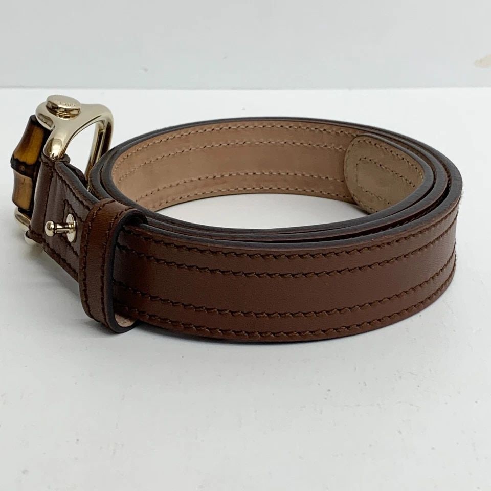 AUTHENTIC GUCCI BAMBOO BUCKLE BELT 80/32 BROWN SP WOOD TOGGLE LEATHER ACCESSORY: AUTHENTIC GUCCI BAMBOO BUCKLE BELT 80/32 BROWN SP WOOD TOGGLE LEATHER ACCESSORY Authentic Gucci Bamboo Buckle Belt 80/32 Brown SP Wood Toggle Leather Accessory Size: 80/32 (76cm 86cm) Height: 2.9 cm M