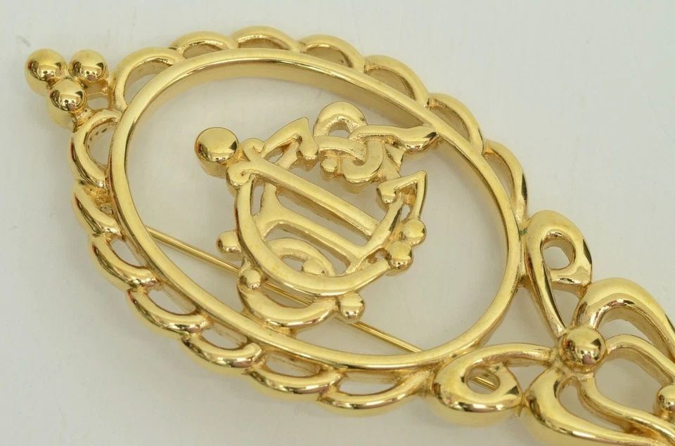 AUTHENTIC CHRISTIAN DIOR PIN LARGE INSIGNIA GOLD GP BROOCH SIGNATURE LOGO STICK (1 of 2)