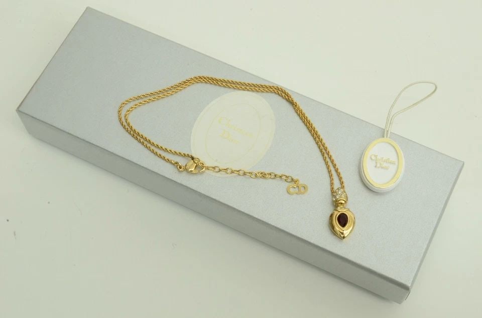 AUTHENTIC CHRISTIAN DIOR VINTAGE NECKLACE GP ARROW OVAL RHINESTONE RUBY JEWELRY: AUTHENTIC CHRISTIAN DIOR VINTAGE NECKLACE GP ARROW OVAL RHINESTONE RUBY JEWELRY Authentic Christian Dior Vintage Necklace GP Arrow Oval Rhinestone Ruby Jewelry AUTHENTIC CHRISTIAN DIOR VINTAGE NECKLAC