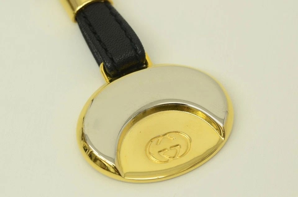 AUTHENTIC GUCCI GOLD PLATED CRESCENT MOON KEYCHAIN JEWELRY ACCESSORY TWIST CLIP (1 of 2)