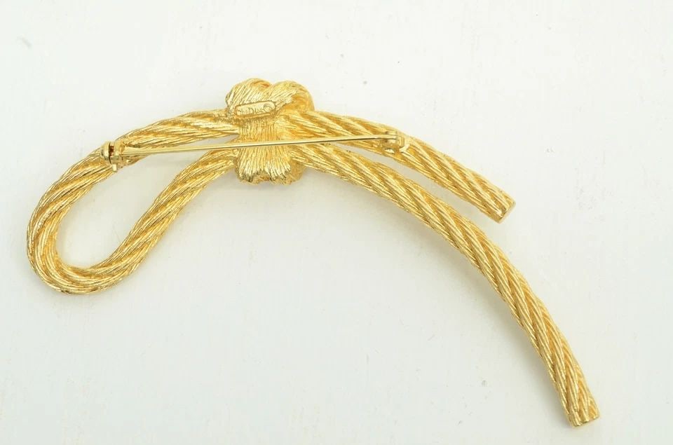 AUTHENTIC CHRISTIAN DIOR BROOCH GOLD PIN GP SIGNATURE ROPE JEWELRY ACCESSORY: AUTHENTIC CHRISTIAN DIOR BROOCH GOLD PIN GP SIGNATURE ROPE JEWELRY ACCESSORY Authentic Christian Dior Brooch Gold Pin GP Signature Rope Jewelry Accessory AUTHENTIC CHRISTIAN DIOR BROOCH GOLD PIN GP SI