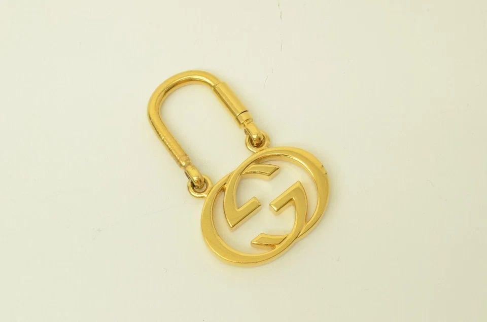 AUTHENTIC GUCCI GOLD PLATED GG LOGO SHORT KEYCHAIN JEWELRY ACCESSORY TWIST CLIP (1 of 2)